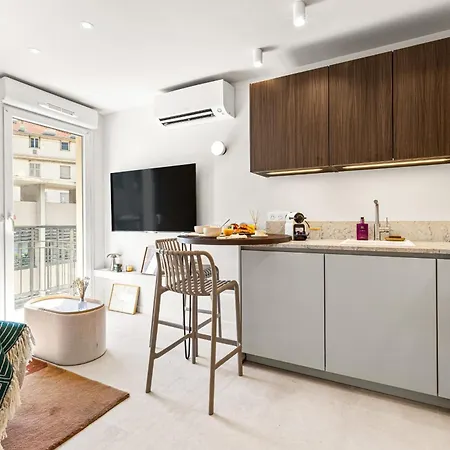 Carabacel - One Ac And Balcony Νίκαια