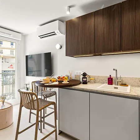Carabacel - One Ac And Balcony Apartament *
