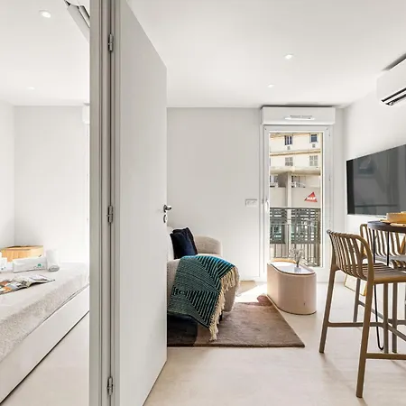 Carabacel - One Ac And Balcony Νίκαια