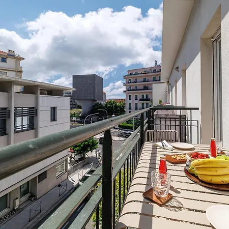 Carabacel - One Ac And Balcony Nicea